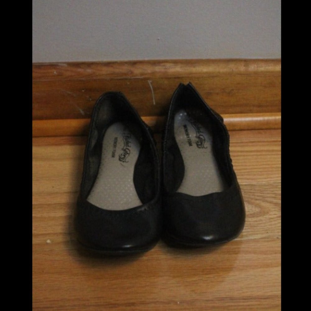Black flats